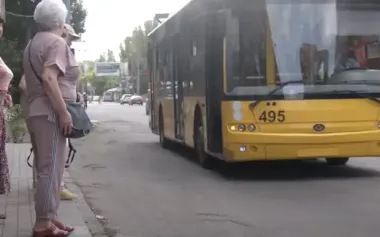 Одна поїздка – 18 грн: українцям вивернуть кишені новими тарифами на громадський транспорт