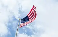 Пентагон привітав з Днем прапора США триколором РФ