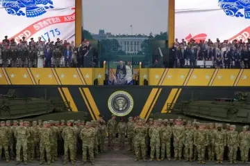 У Вашингтоні відбувся перший за 30 років військовий парад (фото)