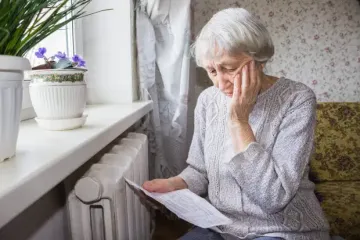 Платежки за тепло летом: украинцы вынуждены платить за отопление даже в жару