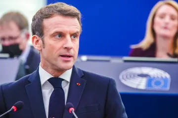 "Я не вірю". Макрон розкритикував нову ідею Трампу щодо Путіна