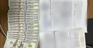 На Закарпатті чоловік пропонував прикордоннику 1700 доларів, щоб вивезти сина з України