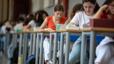 "Умные дети уедут": британец и американец провалили украинский НМТ по английскому языку (фото)