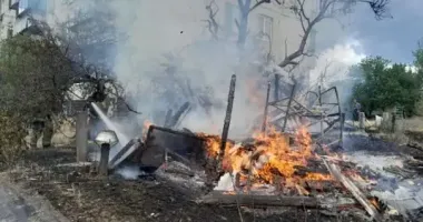 Обстрелы Днепропетровщины: повреждены дома, авто и инфраструктура