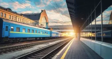 Укрзалізниця призначила пасажирські поїзди на літній сезон: графік руху
