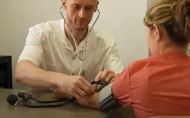 Продаются на полках каждого супермаркета: продукты, которые помогут снизить давление
