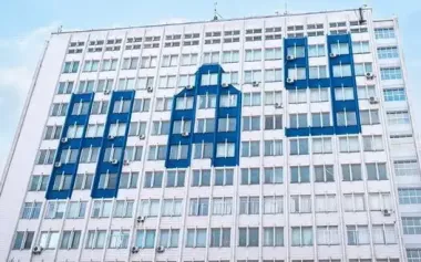 Debris damages dormitory of Kyiv aviation institute. VIDEO