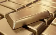 Центробанки скуповують золото рекордними темпами
