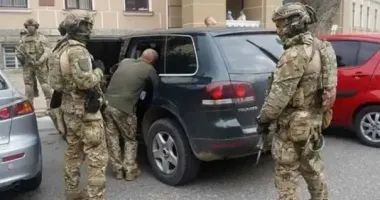 Мобілізація в Україні: чому ТЦК "бусифікують" хворих і залежних