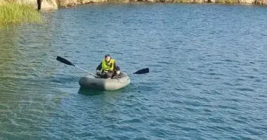 На Житомирщине едва не утонул 18-летний юноша, который хотел переплыть карьер