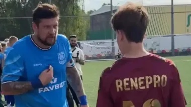 Экс-футболист сборной Украины попал в языковой скандал с 16-летним блогером: клуб заявил о "руке Кремля" (видео)