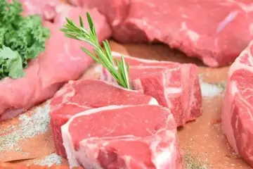 Яка частина свинини найсмачніша, а яка — найжирніша: обираємо м’ясо для смаження, тушкування та запікання