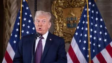 Трамп вимагає "безумовної капітуляції" від Ірану та погрожує аятолі