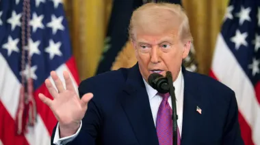 Axios дізналось, що Трамп розглядає можливість удару по ядерних обʼєктах Ірану