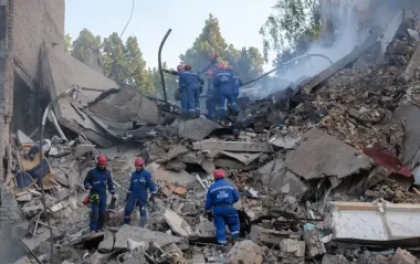 Обстріл дев'ятиповерхівки у Києві: хлопець, якого чекали батьки, загинув