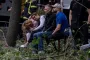 Родители ждали возле дома весь день: в Киеве из-под завалов деблокировали тело мужчины, — СМИ