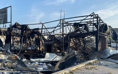 У Запоріжжі російські дрони знищили відділення "Нової пошти" (фото)