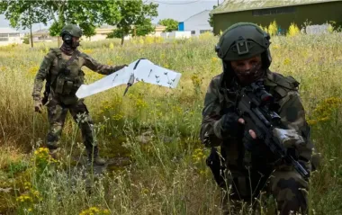 С дальностью до 25 км: ВСУ получили новый ударный дрон французского производства