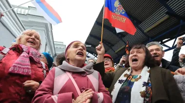 В драных лаптях — к новому миру: как Путин перекраивает РФ по модели Брежнева