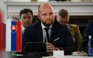 В Словакии решили задержать бывшего министра из-за помощи Украине