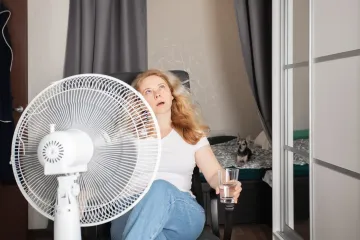 Чай не поможет: врачи назвали неожиданный напиток, который спасет в жару