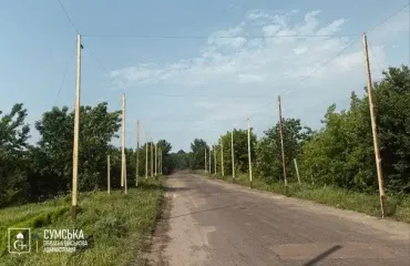 Наступление РФ на Сумщине: как дороги укрывают антидроновыми сетками (фото)
