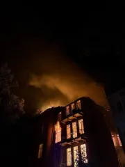 "Под завалами могут быть люди": в Одессе дрон уничтожил многоэтажный дом (фото, видео)