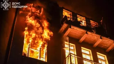 Russian drone attack on Odesa: 10 hits, large-scale fires, 13 people injured – photos