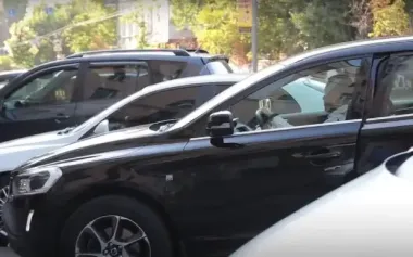 Забирають прямо з вулиць: в українців почали вилучати автомобілі – 600 машин уже на спецмайданчику