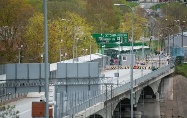 В Естонії копають протитанкові рови на кордоні з Росією