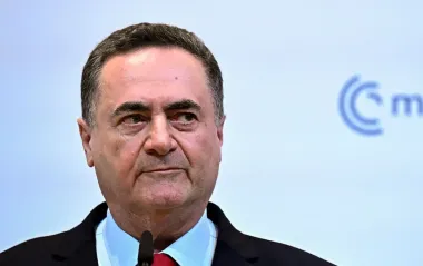 Ізраїль готується посилити удари для дестабілізації режиму в Ірані, - глава Міноборони