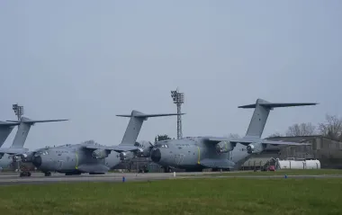 Пропалестинські активісти вдерлися на авіабазу в Британії та пошкодили літаки