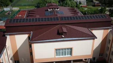 Ten schools in Kyiv region join 100 Solar Schools project