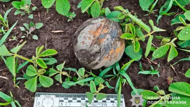 Нічний обстріл Кременчука: поліція знайшла "кульки" з касетних боєприпасів