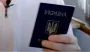 Паспорт книжечку придется менять? Украинцев с российским язіком в документе предупредили
