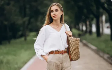 Довга сорочка? Ось як зробити її дійсно стильною усього за декілька секунд (відео)