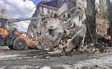Russian troops strike building in Kramatorsk: death toll rises to three. PHOTO