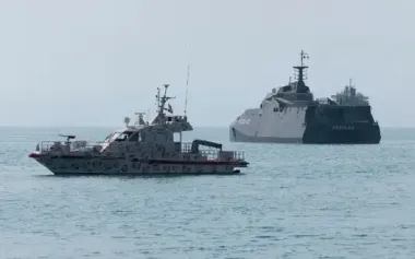 Iranian Parliament votes to close Strait of Hormuz: Rubio calls it "economic suicide"