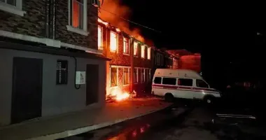 Під час обстрілу Київщини загинула жінка, поранено двох рятувальників
