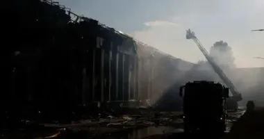 Масований удар по Києву: згоріла будівля спорткомплексу КПІ