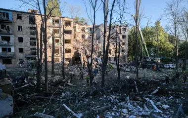 "Пробила до підвалу": Клименко розповів про ракетний удар по будинку в Києві