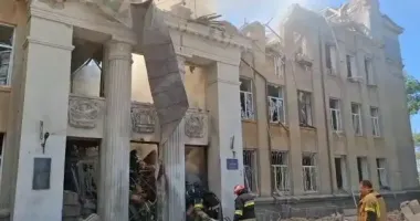 Росія вдарила ракетою по ліцею на Одещині: є загиблі, - Зеленський