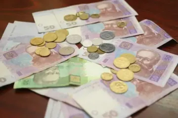 Платитимуть три місяці: деякі категорії українців можуть оформити по 11 тисяч гривень допомоги