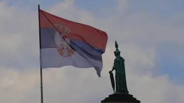 Сербия приостановила весь экспорт боеприпасов после критики со стороны России