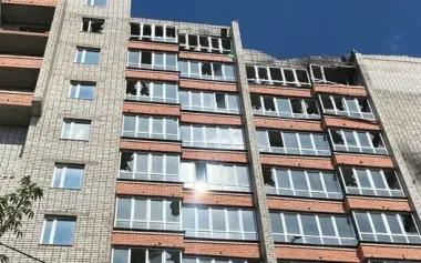 Occupiers struck Nikopol district with FPV drones and artillery: high-rise building, apartment buildings and private houses were damaged. PHOTOS