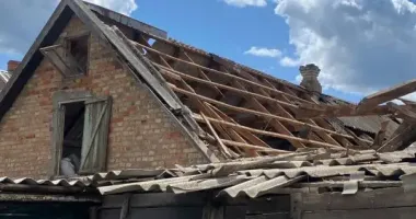 Черговий обстріл Дніпропетровщини: пошкоджено багатоповерхівки та приватні оселі