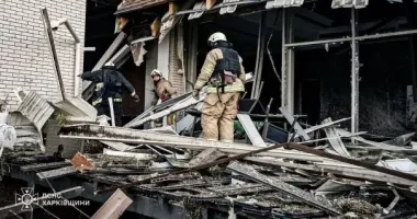 Рятувальники показали наслідки удару дронами по Харкову