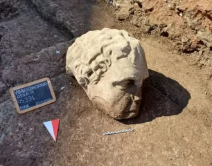 Колоссальная находка: под форумом Траяна в Риме нашли спрятанный клад (фото)