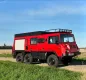 Старое пожарное авто превратили в двухэтажный автодом для самых суровых условий (видео)