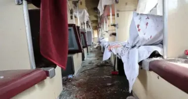 Удар по пасажирському поїзду в Дніпрі: запорізькі лікарні прийняли 10 поранених